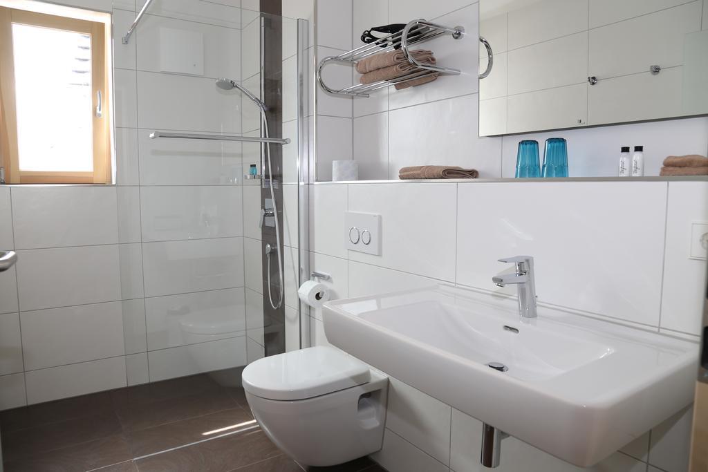 Leidringer Gaestehaus Gmbh Rosenfeld Ruang foto