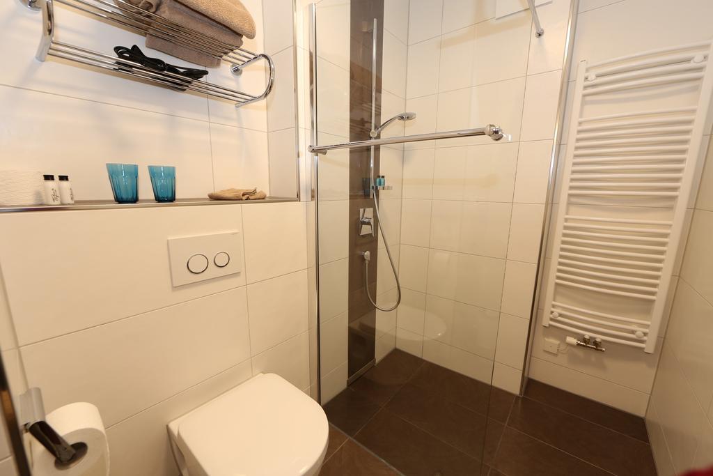 Leidringer Gaestehaus Gmbh Rosenfeld Bagian luar foto