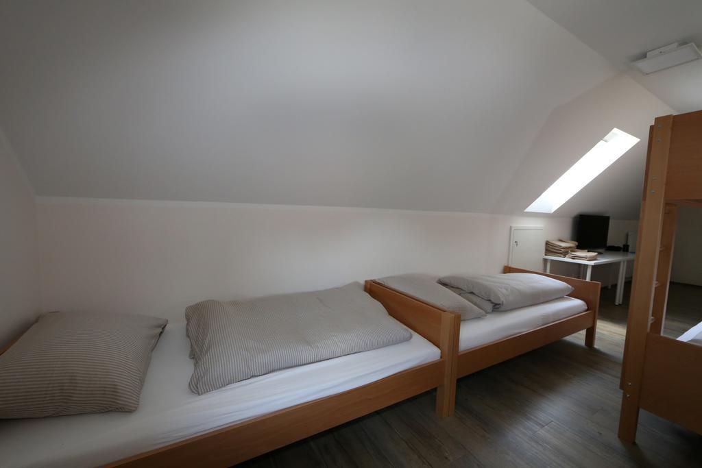 Leidringer Gaestehaus Gmbh Rosenfeld Bagian luar foto