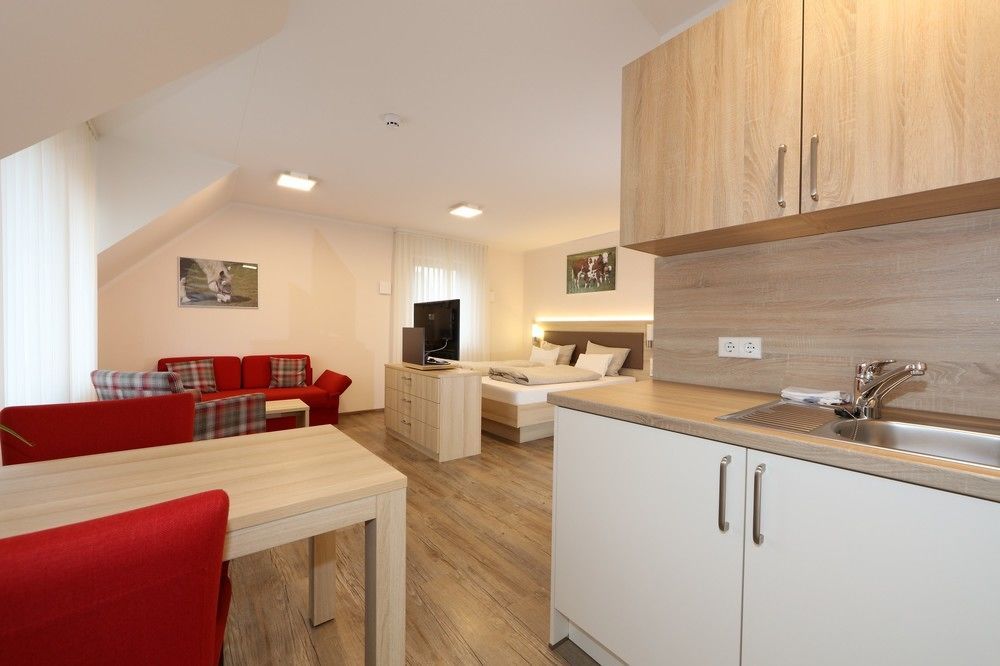 Leidringer Gaestehaus Gmbh Rosenfeld Bagian luar foto